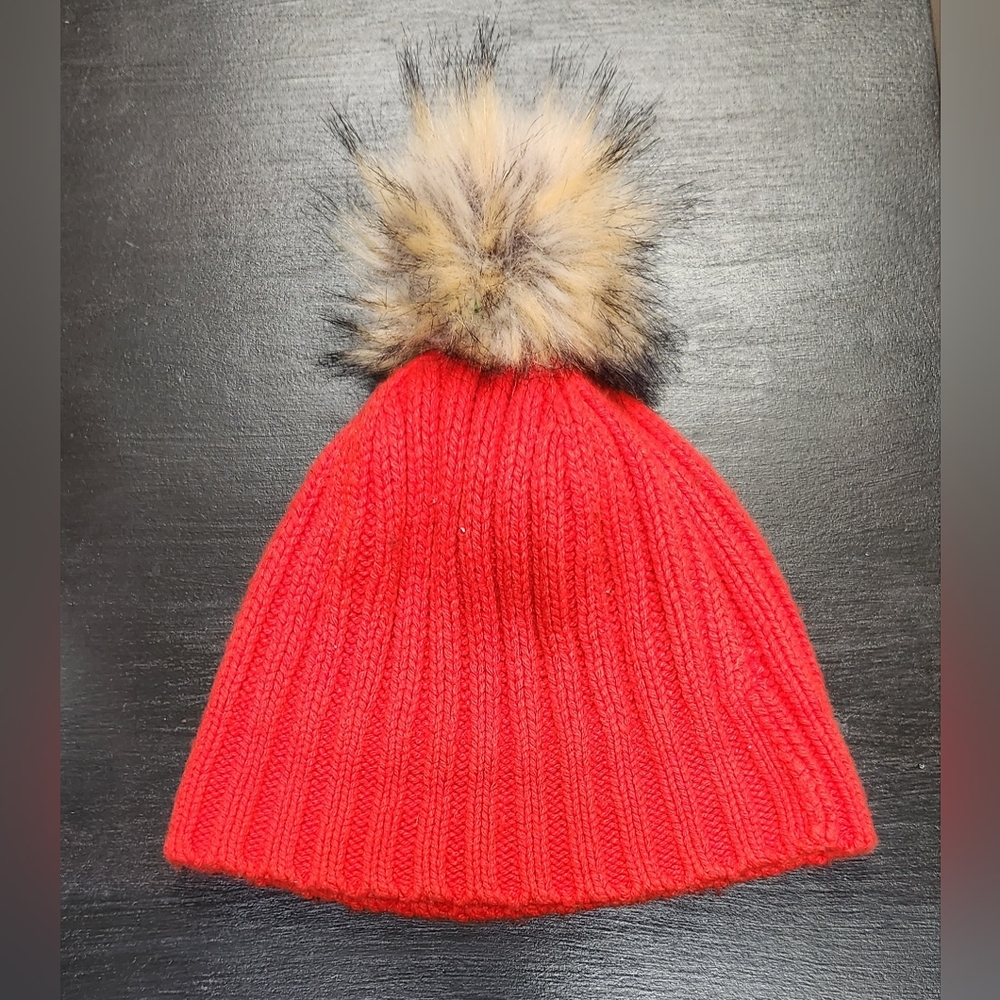 NWT Adorable Women's Red Beanie Hat w/ Pom